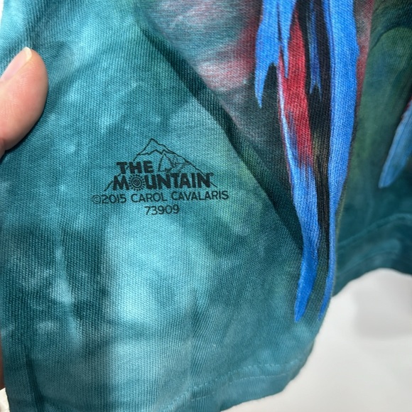 THE MOUNTAIN RAINBOW PARROT TIE DYE GRAPHIC TEE - Picture 5 of 6